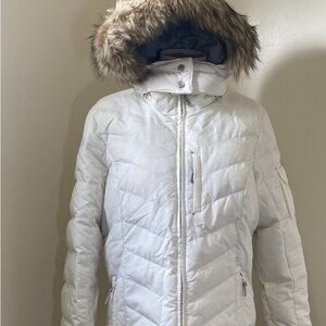 EUC Eddie Bauer Women's White Quilted Jacket with Faux Fur Hood